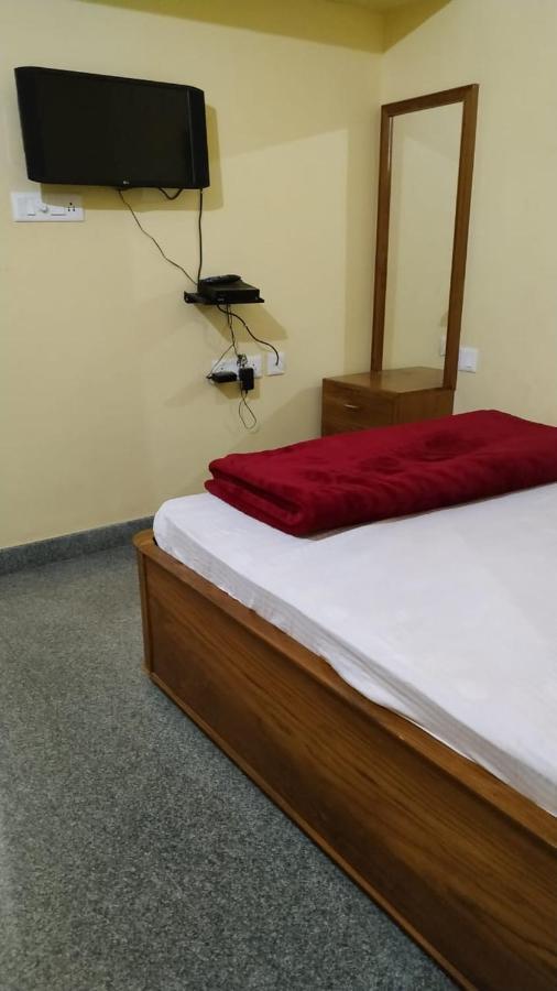 Nest Guest House Μπουμπάνεσβαρ Εξωτερικό φωτογραφία